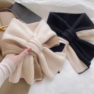 Women's basic warm scarf, elegant knitted cross contrast color autumn and winter warm fashion scarf