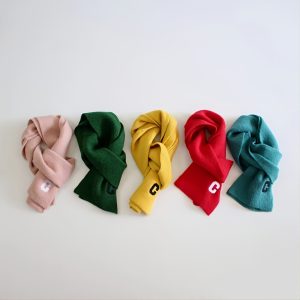 1pc 2022 Autumn And Winter New Children's Fashionable Solid Color Letter C Warm Scarf