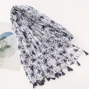 Stylish Leaf Print Scarf Thin Breathable Tassel Shawl Summer Casual Sunscreen Travel Wrap For Women